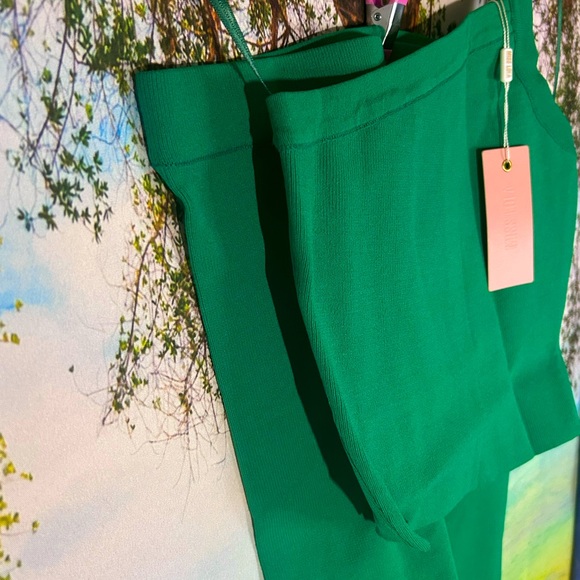 Green Ribbed 2PC Workout Set - Picture 7 of 11